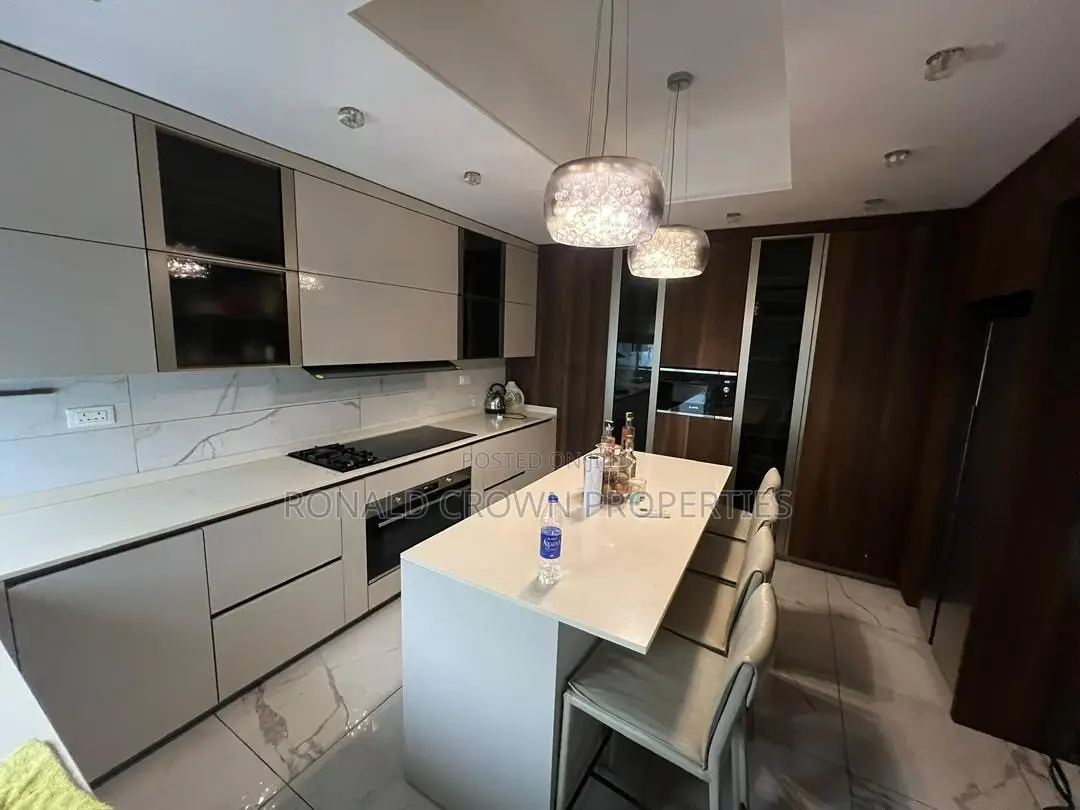 Furnished 5bdrm House in Osapa london for sale in Osapa london