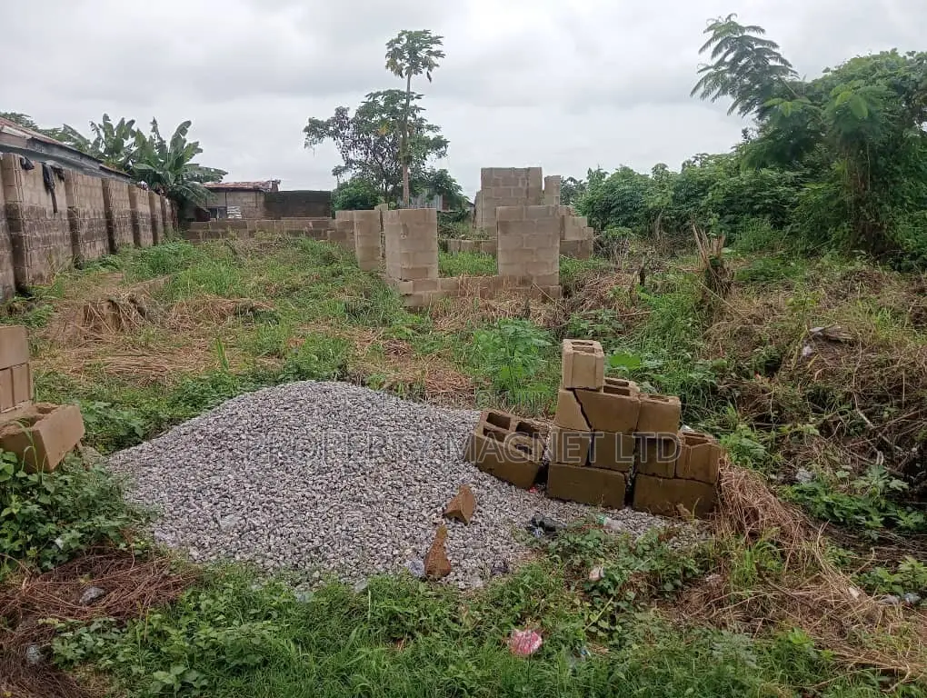 4bdrm Duplex in Umuahia for sale in Umuahia