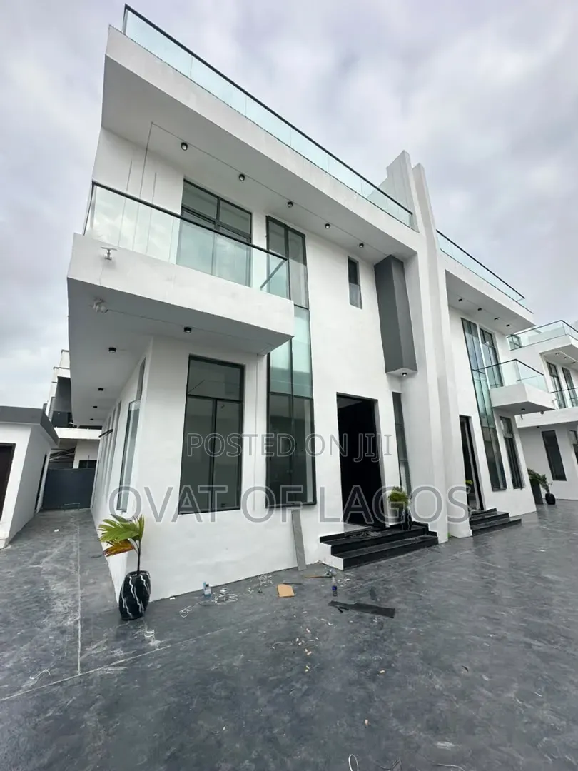 5bdrm Duplex in Lekki Expressway for sale in Lekki Expressway