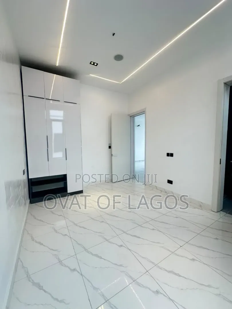 5bdrm Duplex in Lekki Expressway for sale in Lekki Expressway
