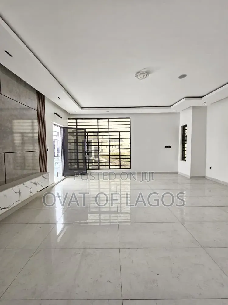 5bdrm Duplex in Orchid, Lekki Expressway for sale in Lekki Expressway
