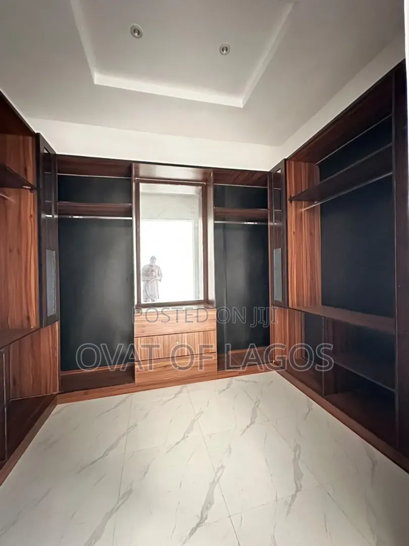 4bdrm Duplex in Abraham Adesanya Estate for sale in Abraham Adesanya Estate