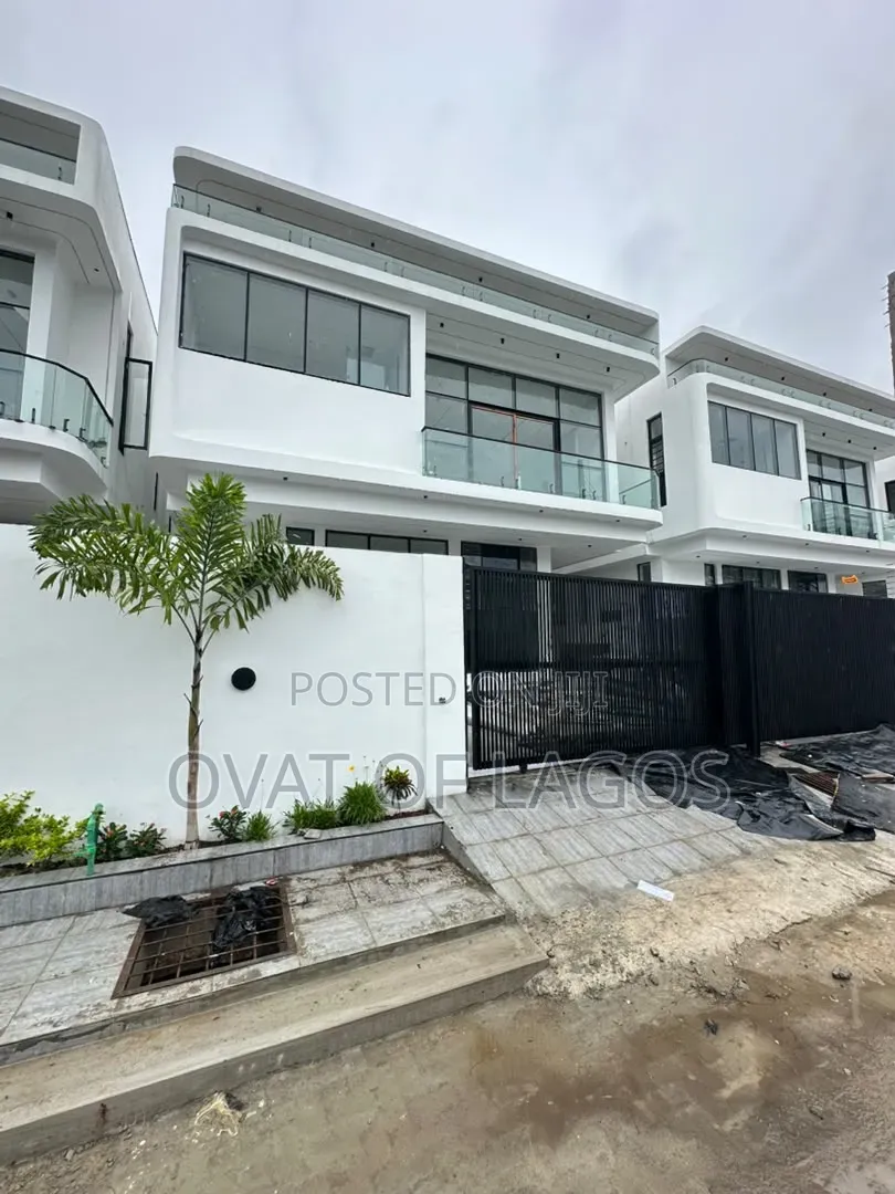 4bdrm Duplex in Lekki Expressway for sale in Lekki Expressway