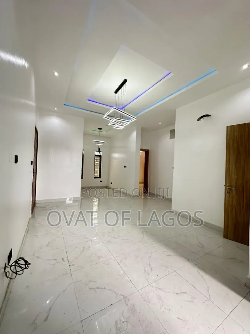 2bdrm Apartment in Abraham Adesanya Estate for sale in Abraham Adesanya Estate