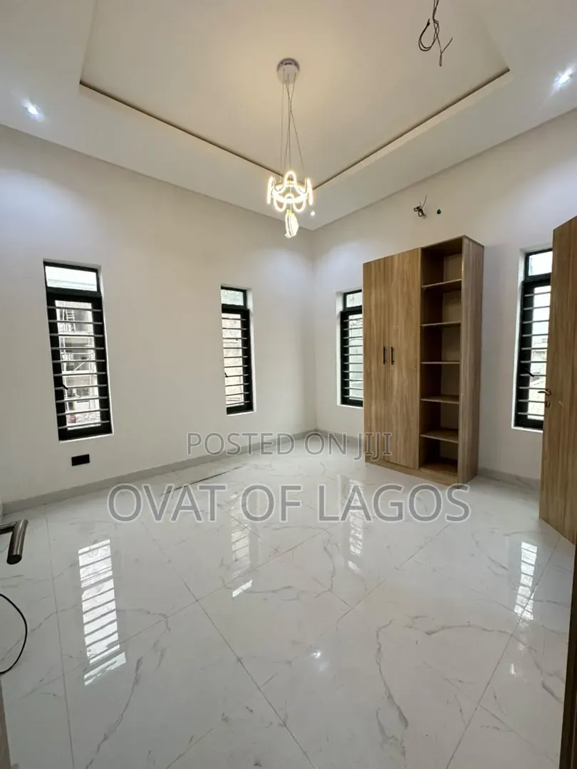 2bdrm Apartment in Abraham Adesanya Estate for sale in Abraham Adesanya Estate