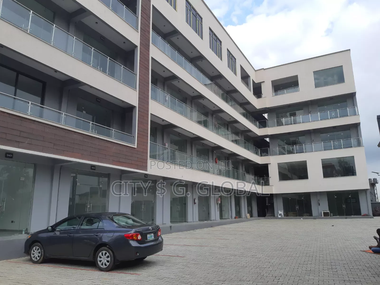 Shop Space in Bannerx Wuse 2 in Wuse 2