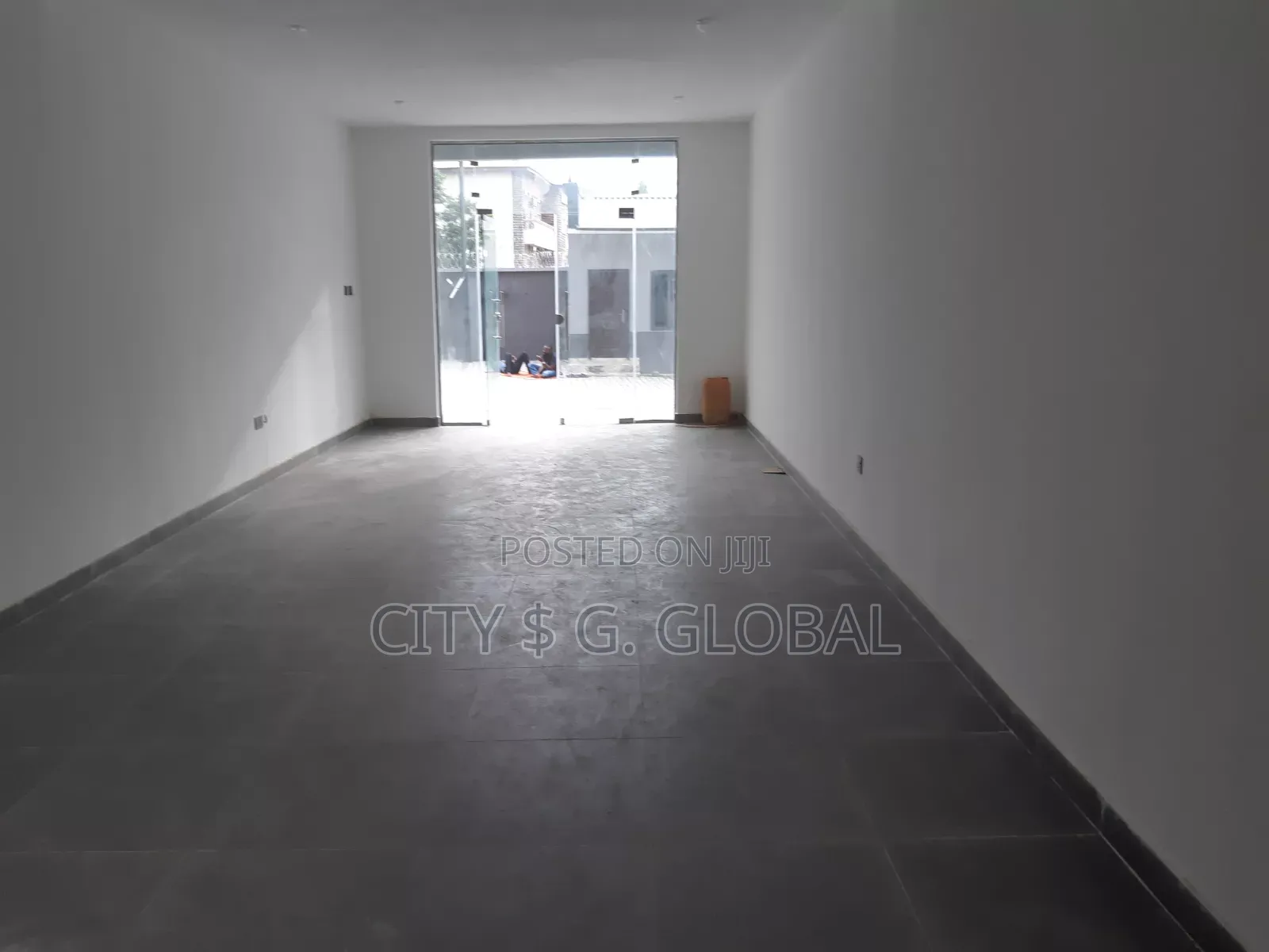Shop Space in Bannerx Wuse 2 in Wuse 2