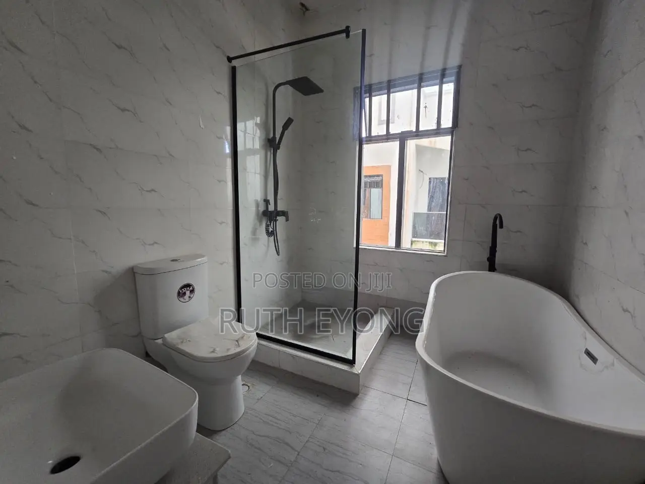 4bdrm Townhouse / Terrace in Lekki Scheme 2, Abraham Adesanya Estate in Abraham Adesanya Estate