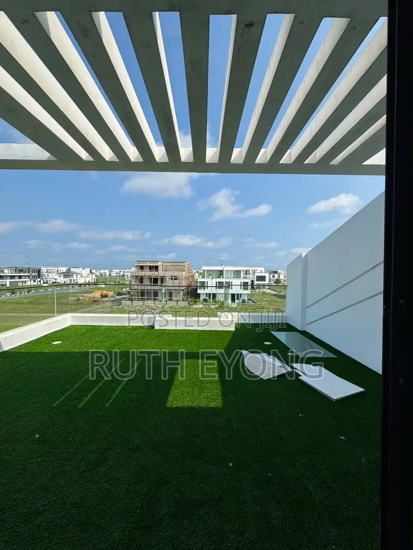 5bdrm Duplex in Cowrey Creek Estate for rent in Ikate