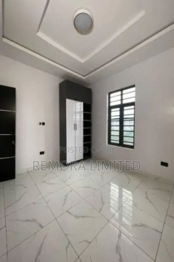 2bdrm Block of Flats in Alausa for sale in Alausa