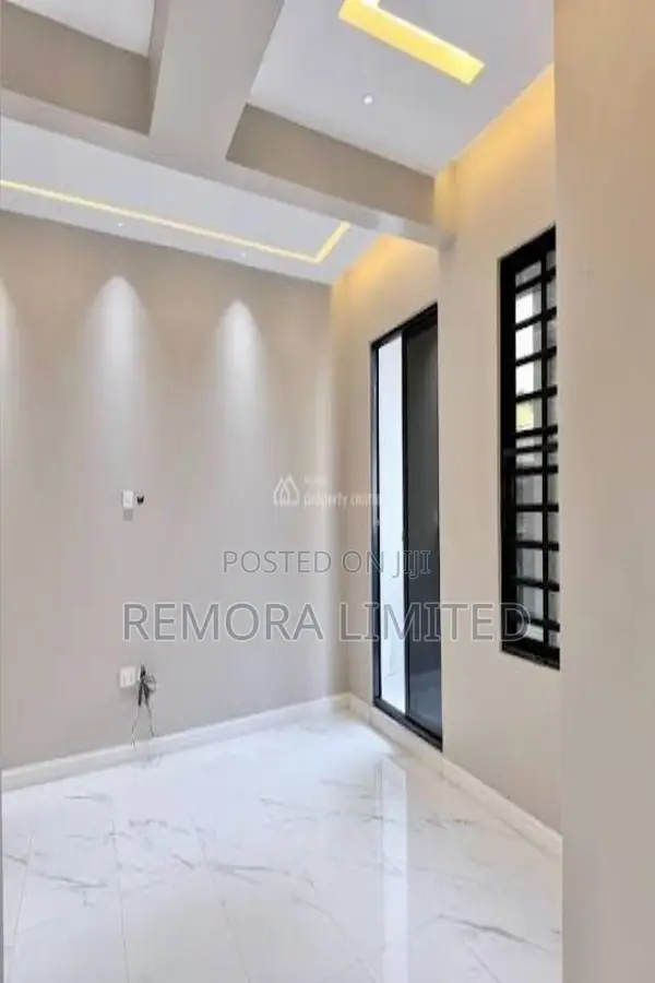 2bdrm Block of Flats in Alausa for sale in Alausa