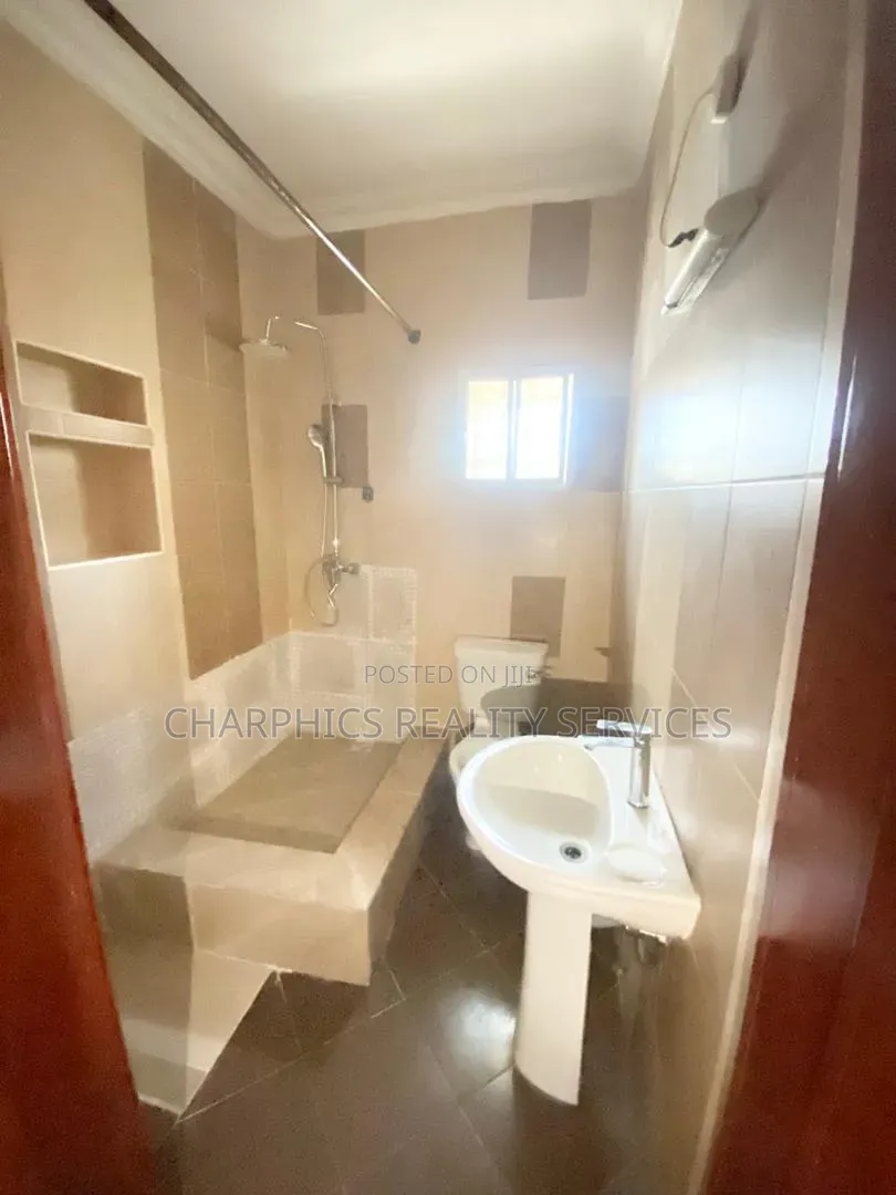 3bdrm Apartment in Victoria Island Extension for rent in Victoria Island Extension