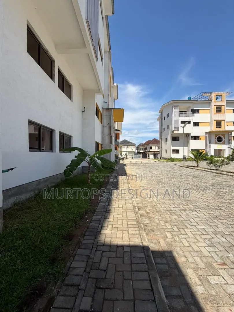 Mini Flat in Ikota for rent in Ikota