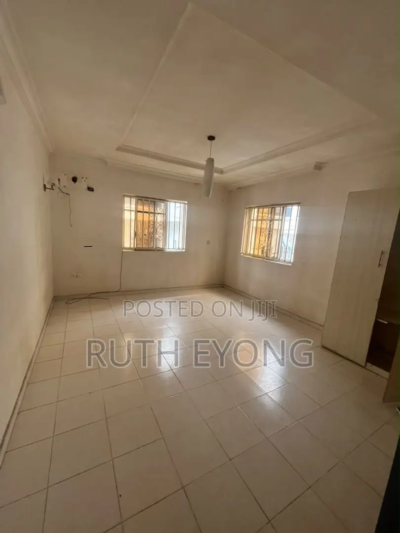 3bdrm Apartment in Ikota Villa Estate, for rent in Ikota