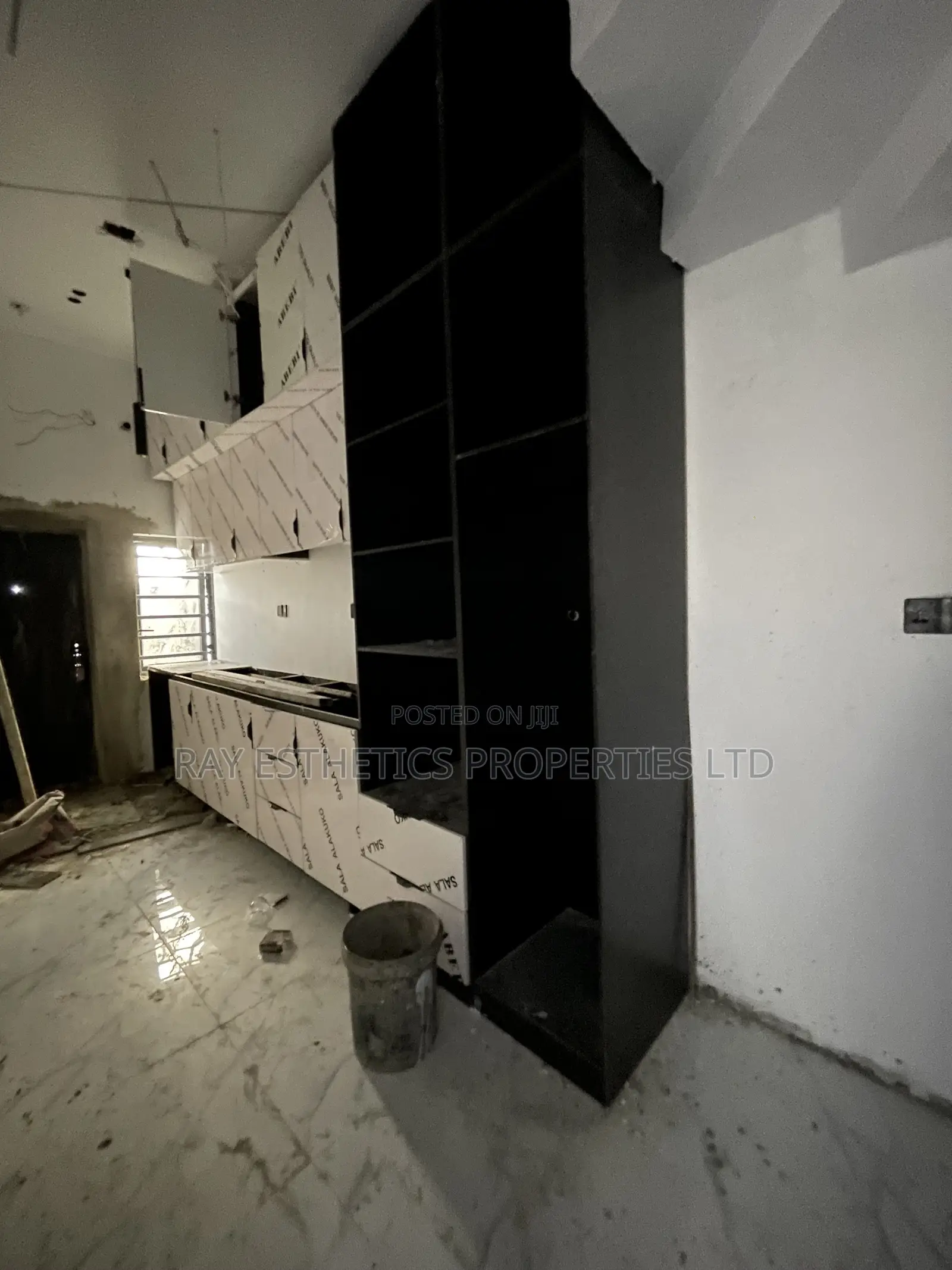 3bdrm Townhouse/Terrace in Off Lekki-Epe Expressway for sale in Off Lekki-Epe Expressway