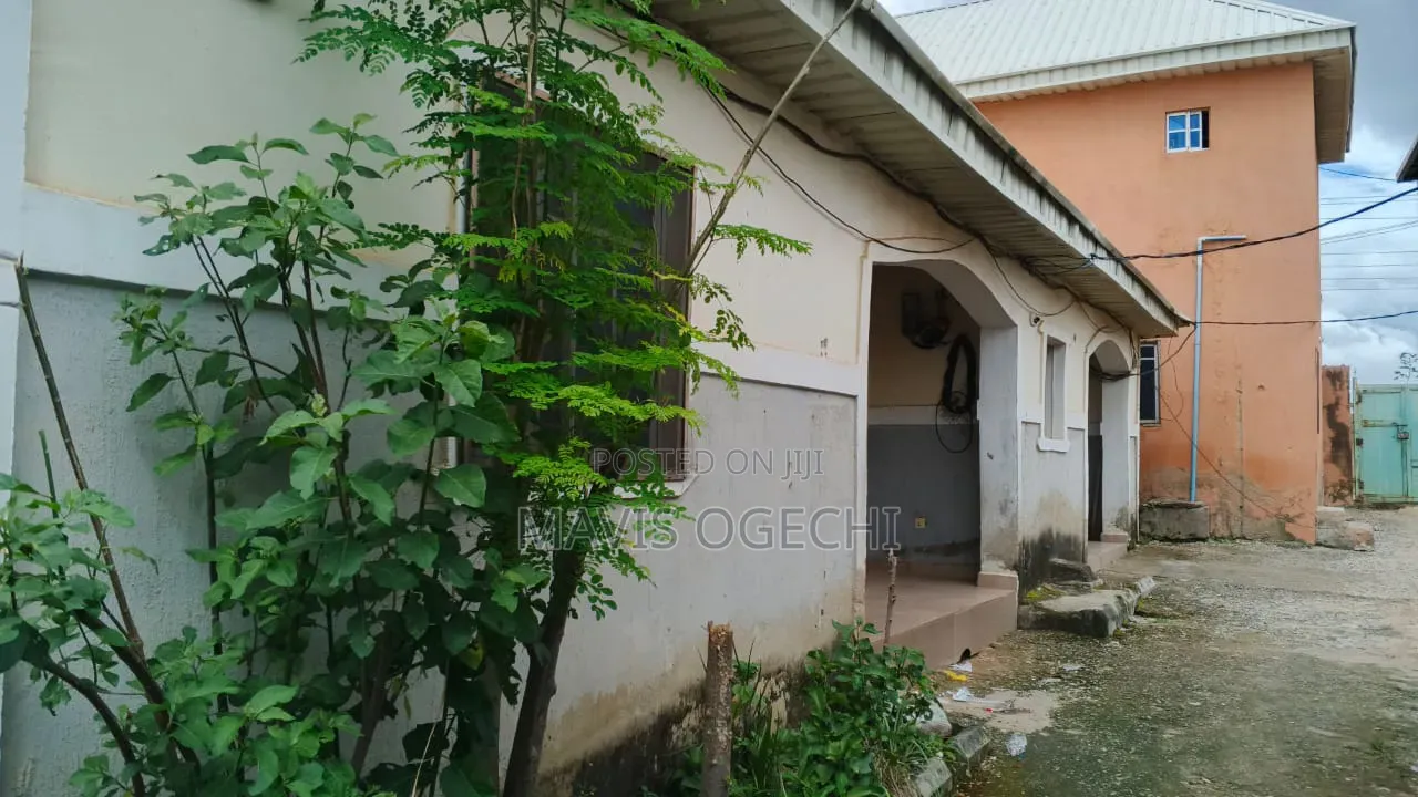 2bdrm Block of Flats in Lape Estate Road, Karu for rent in Karu