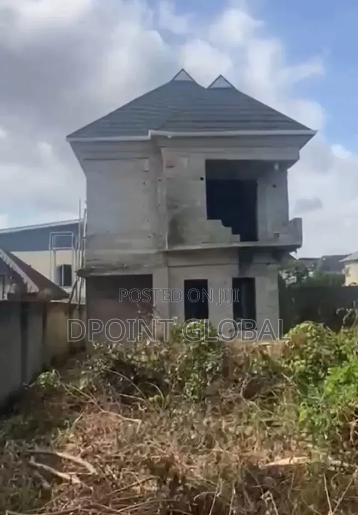 4bdrm Duplex in In Estate, Ayobo for sale in Ayobo