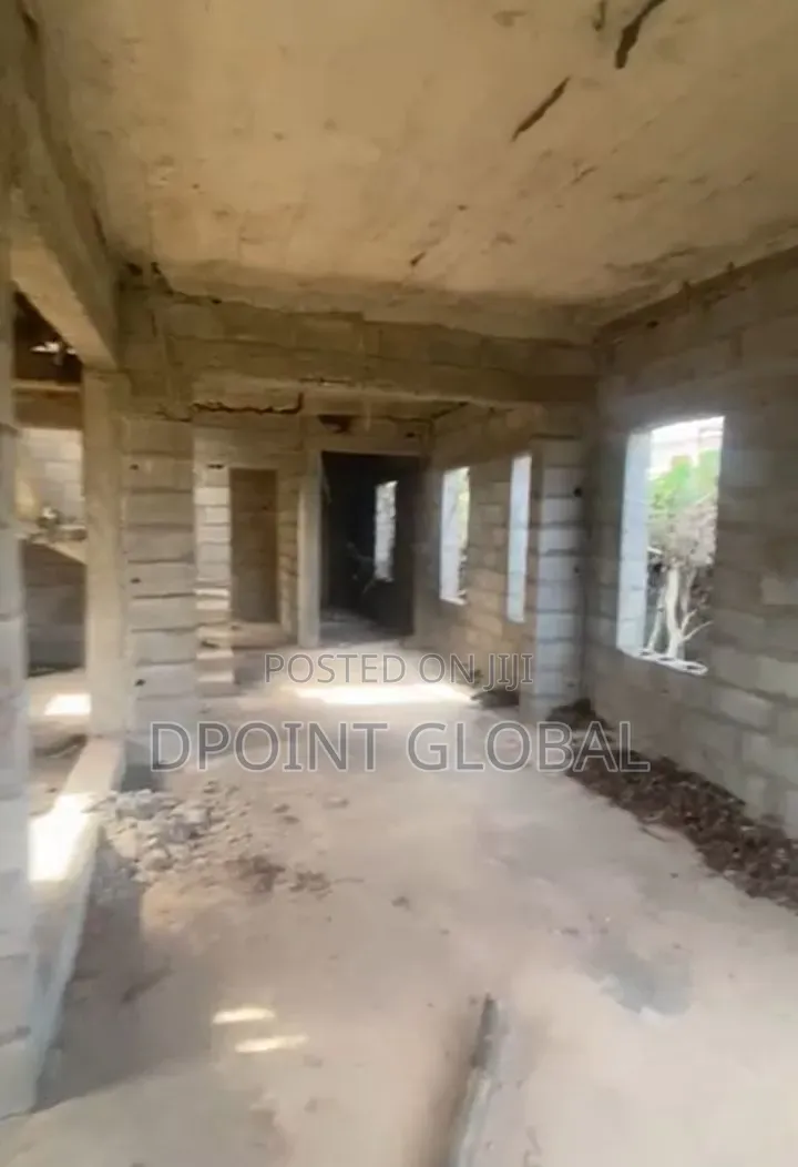 4bdrm Duplex in In Estate, Ayobo for sale in Ayobo