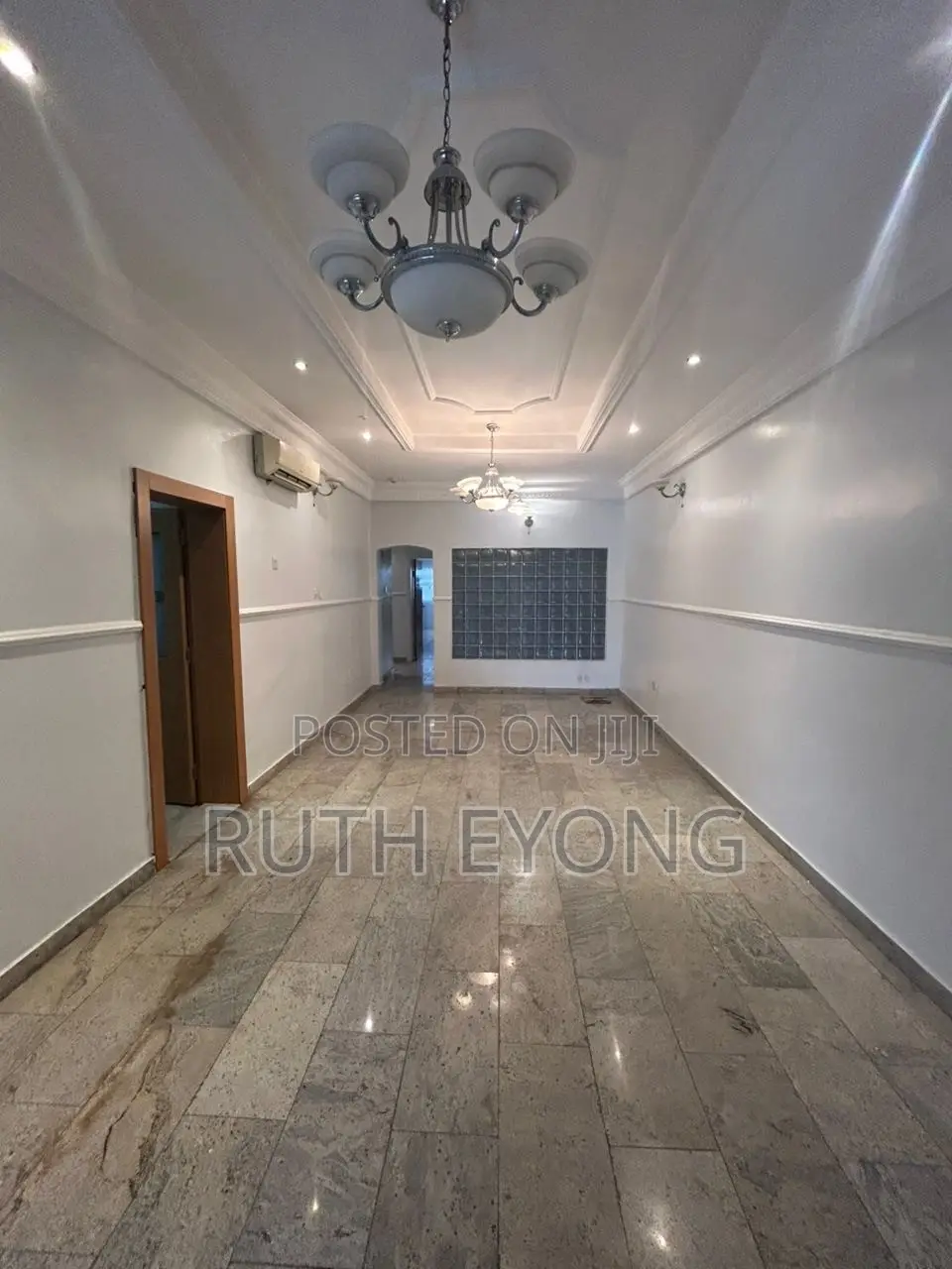 3bdrm Apartment in Parkview Estate  for sale in Parkview Estate