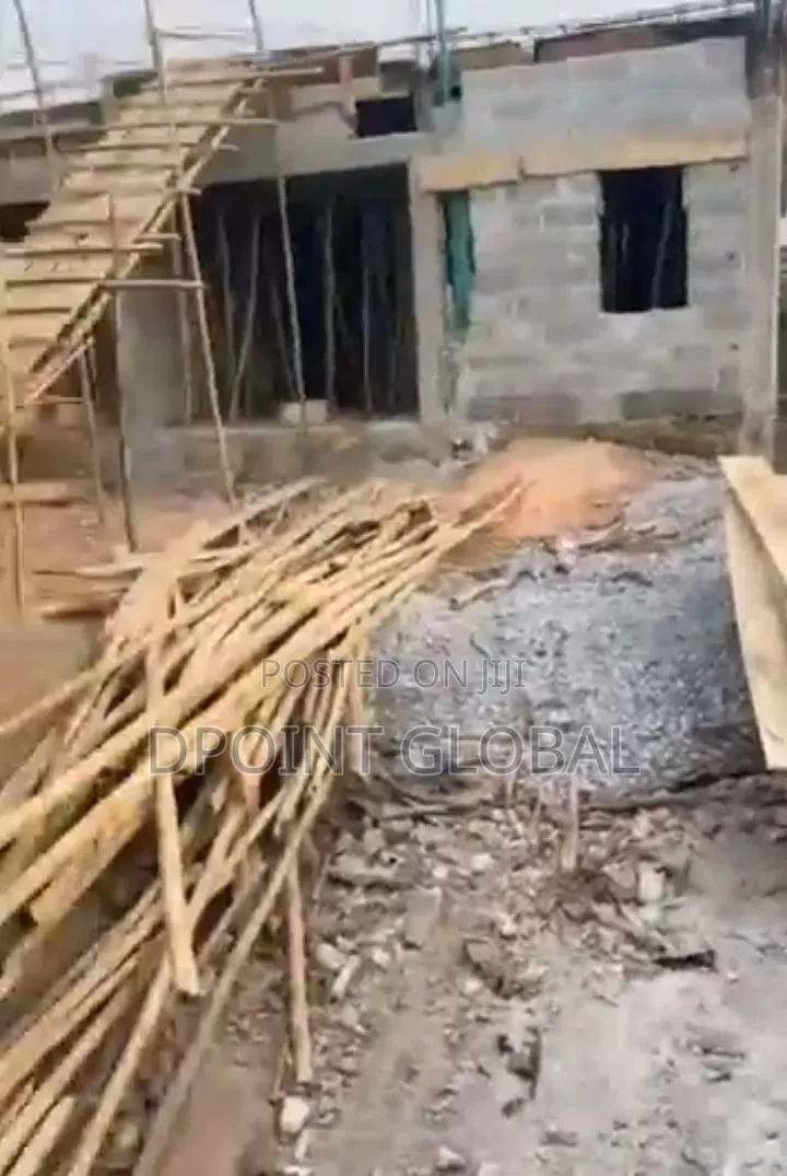 14bdrm Block of Flats in In Estate, Ayobo for sale in Ayobo