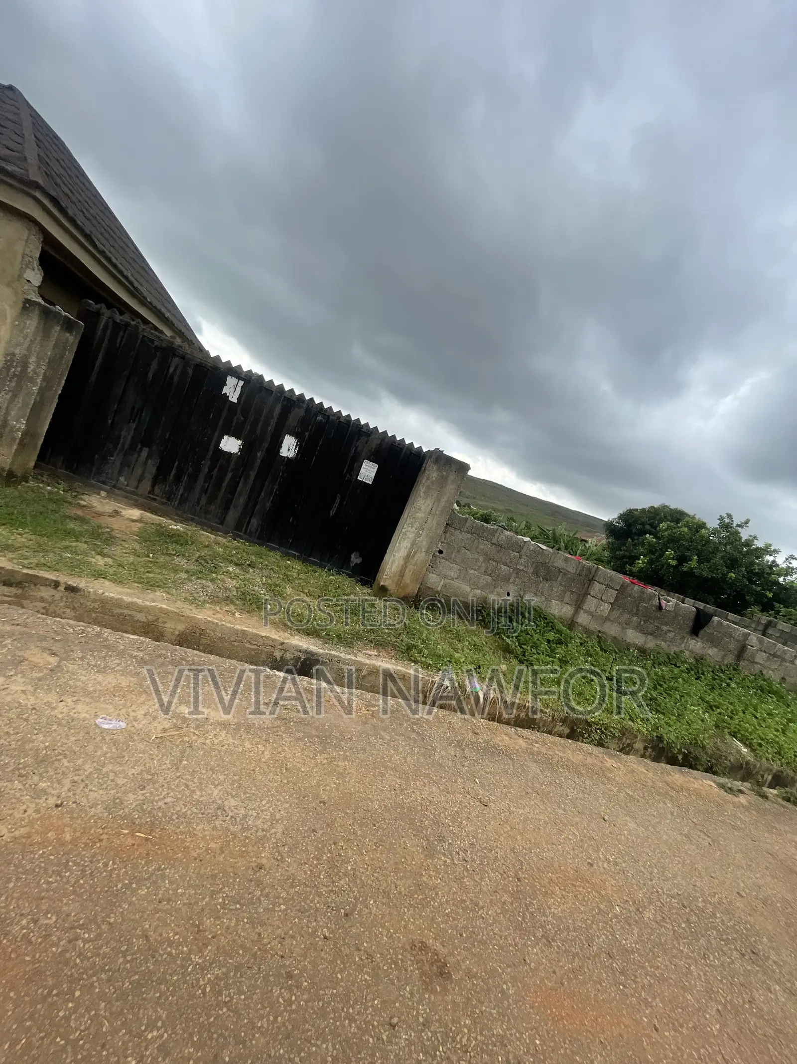 1300sqm Land for Sale in Jikwoyi Phase 2 in Phase 2 / Jikwoyi