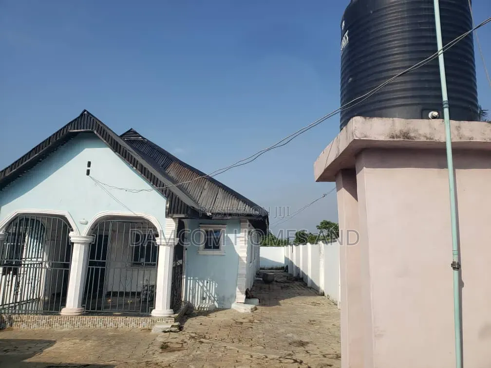 4bdrm Apartment in Abaodan Estate, Akinyele for sale in Akinyele
