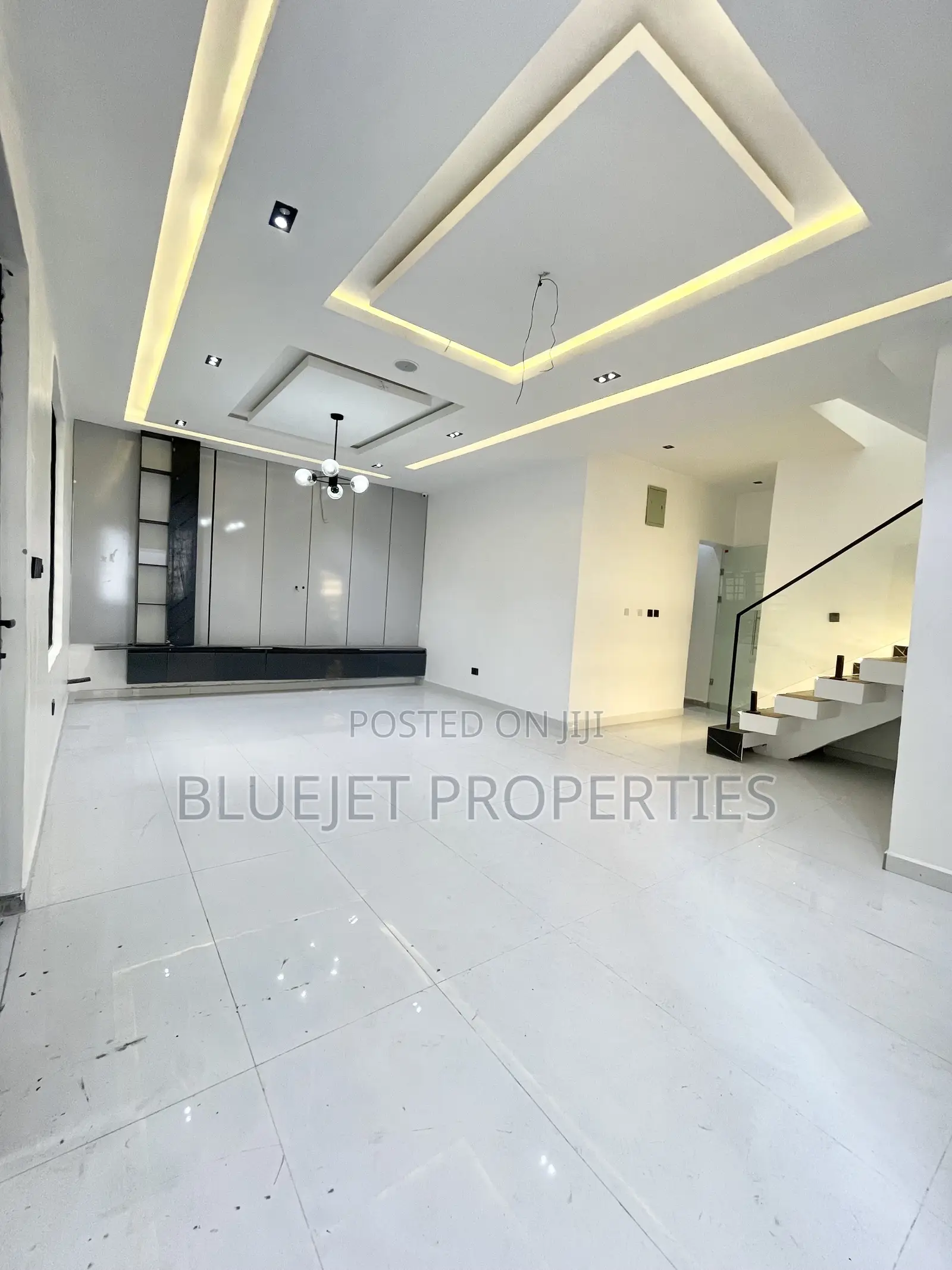 4bdrm Duplex in Lekki for sale in Lekki Phase 1