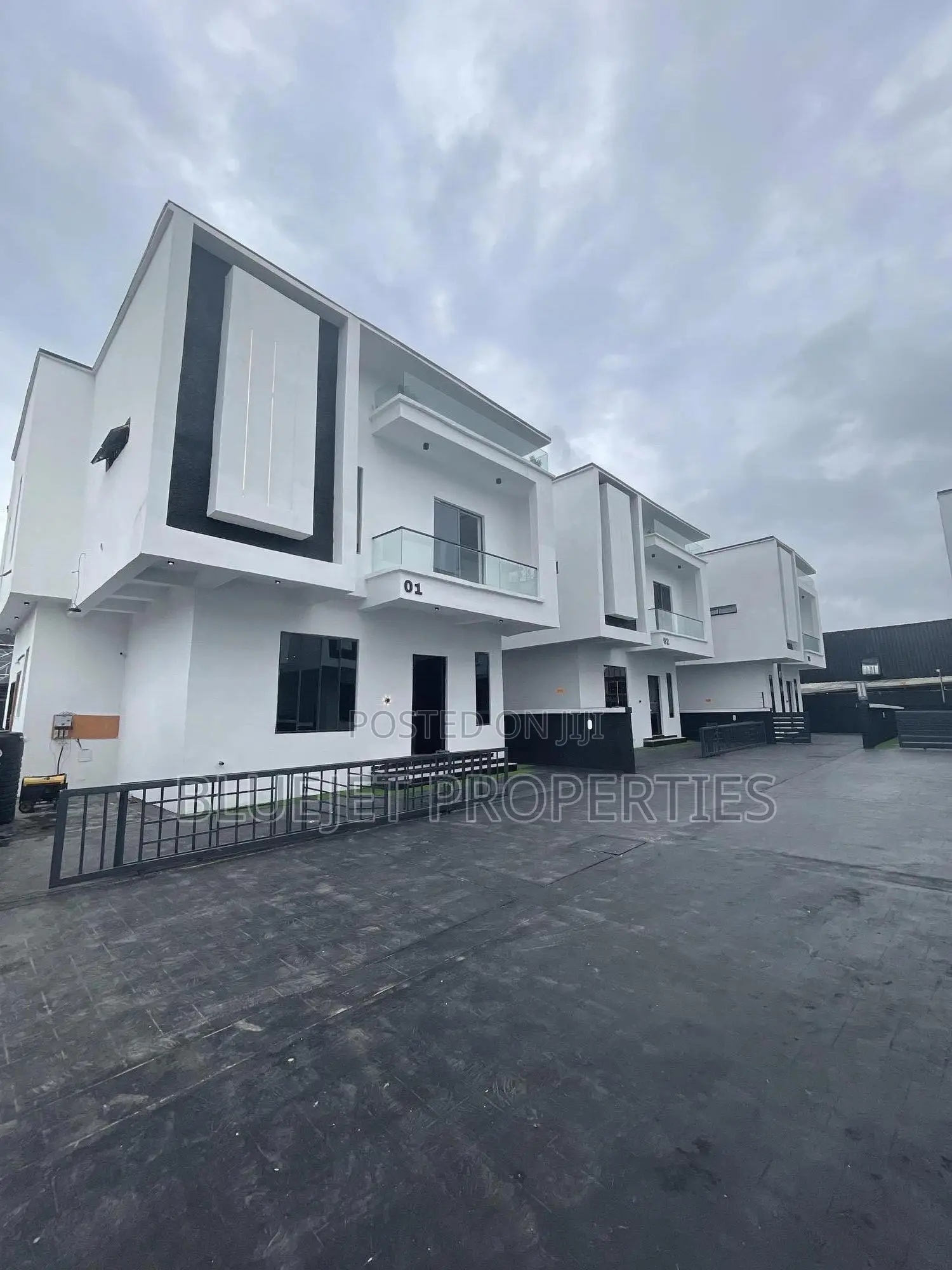 4bdrm Duplex in Lekki for sale in Lekki Phase 1