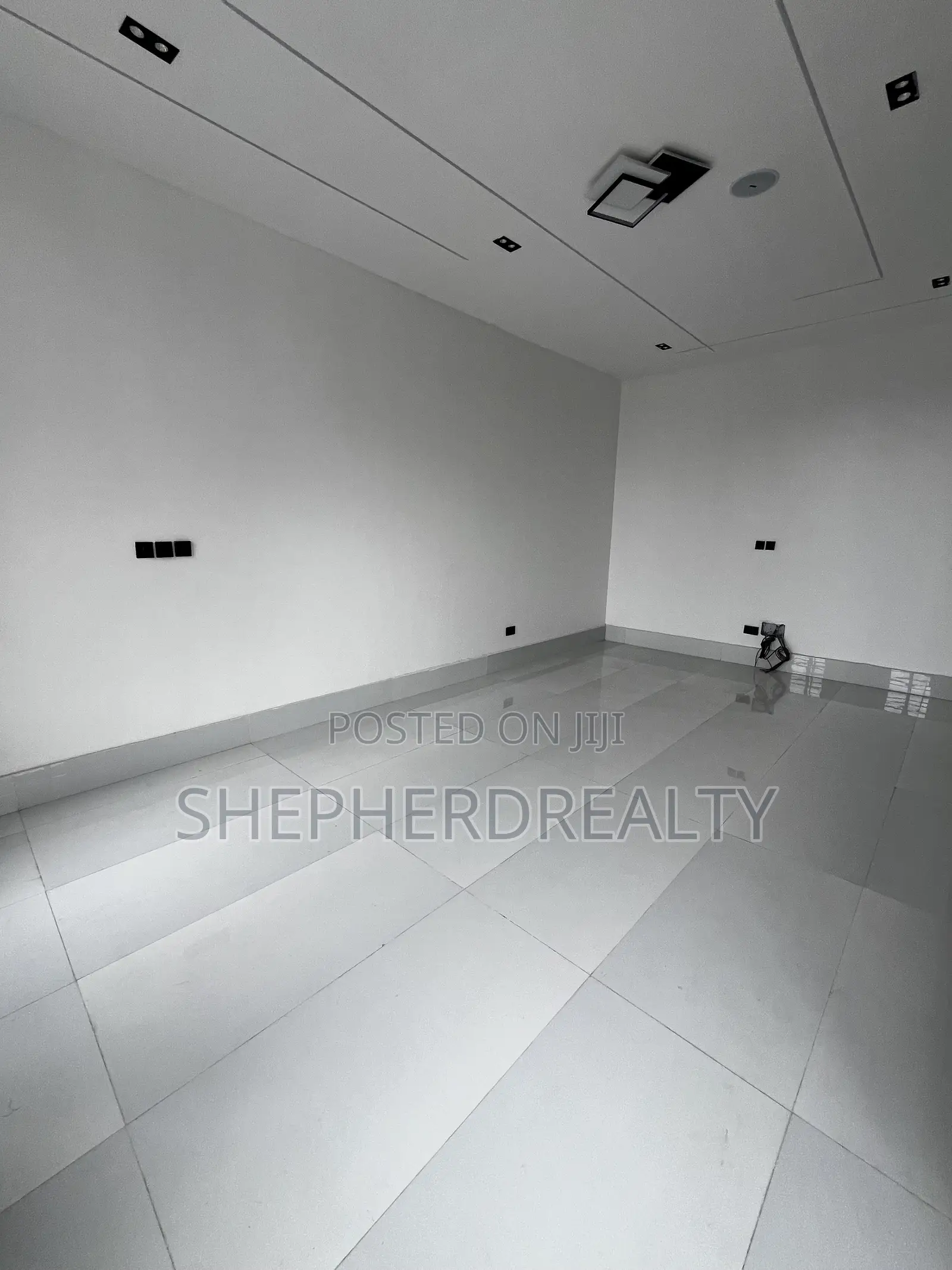 4bdrm Duplex in Sangotedo for sale in Sangotedo