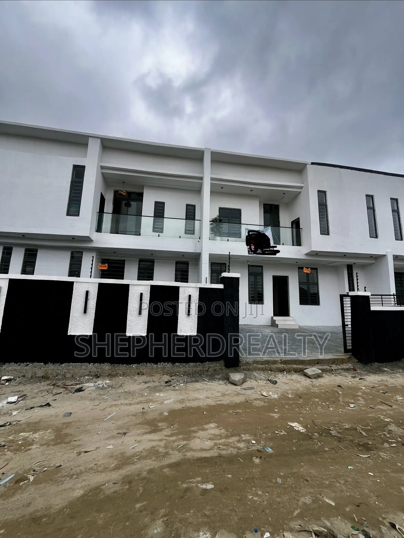 3bdrm Duplex in Sangotedo for sale in Sangotedo