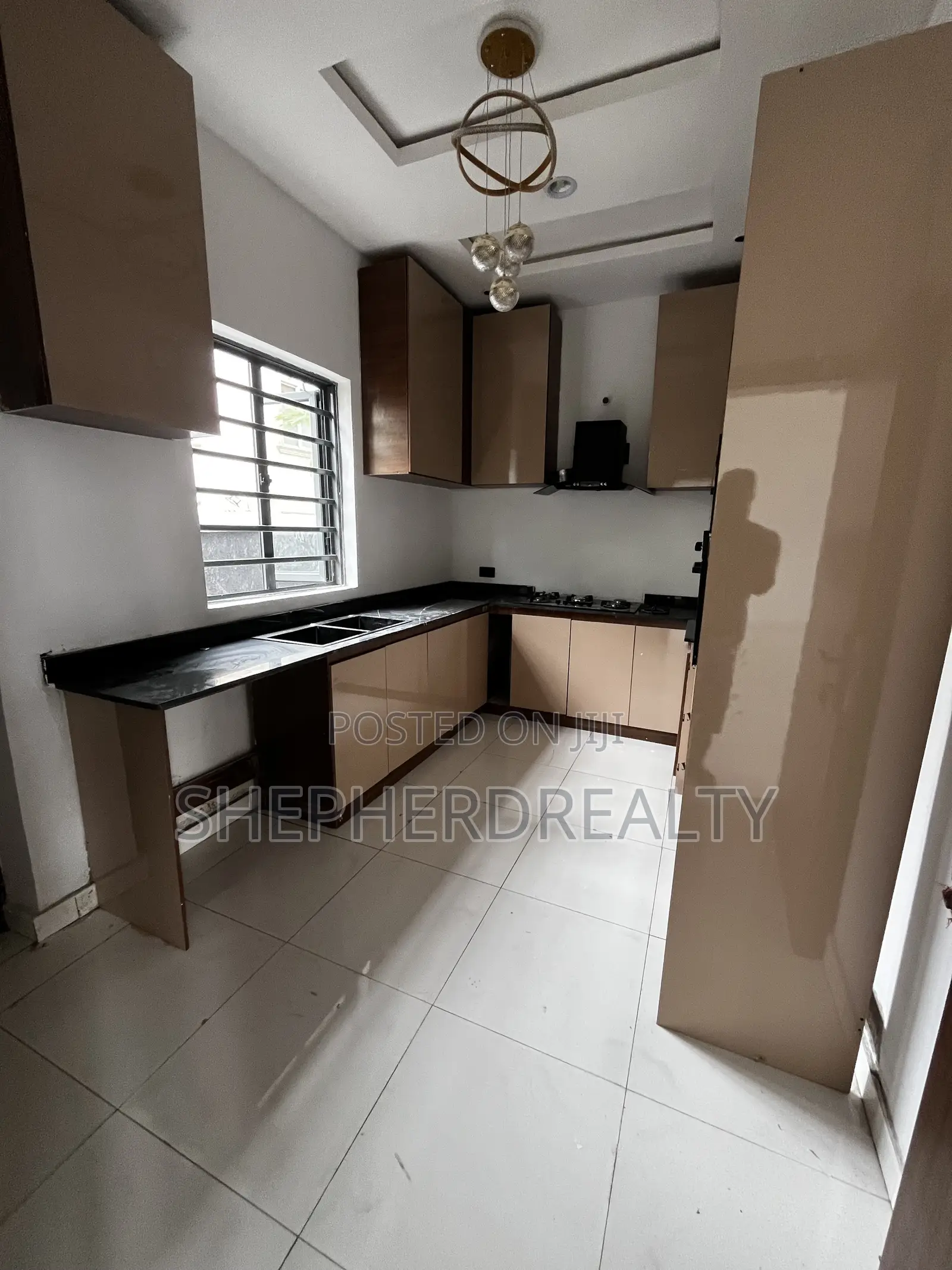 3bdrm Duplex in Sangotedo for sale in Sangotedo