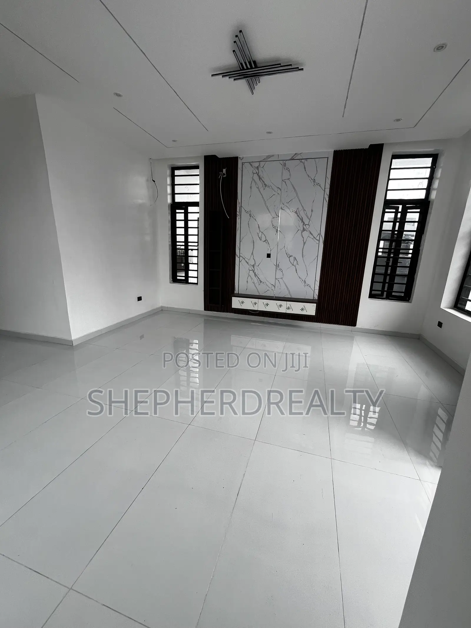 5bdrm Duplex in Sangotedo for sale in Sangotedo