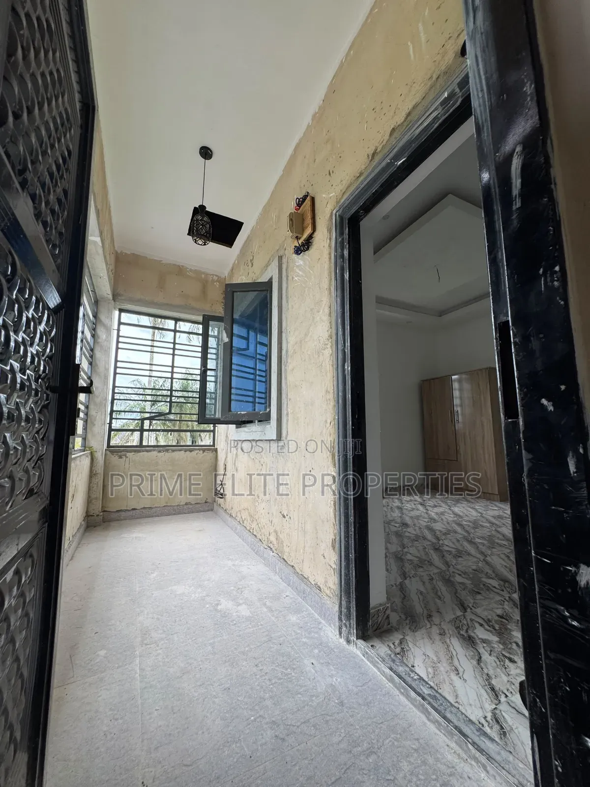 2bdrm Block of Flats in Ikot Akpanabia Axis, for rent in Uyo