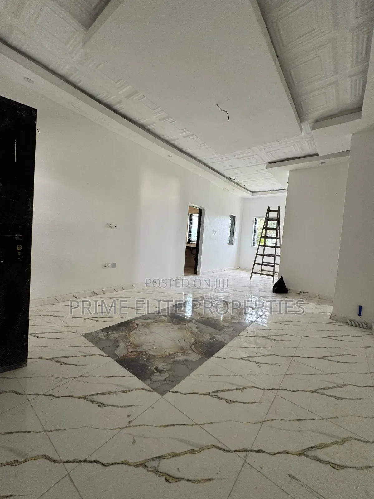 2bdrm Block of Flats in Ikot Akpanabia Axis, for rent in Uyo