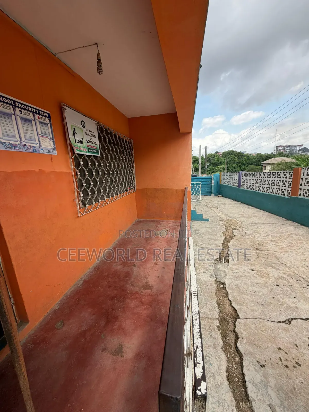 3bdrm Block of Flats in Joyce B Ring Road, CHallenge / Ibadan for sale in CHallenge / Ibadan