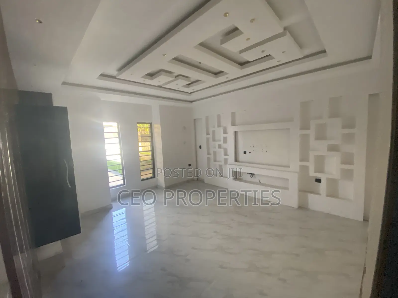 4bdrm Duplex in Awoyaya/Oribawa for sale in Awoyaya