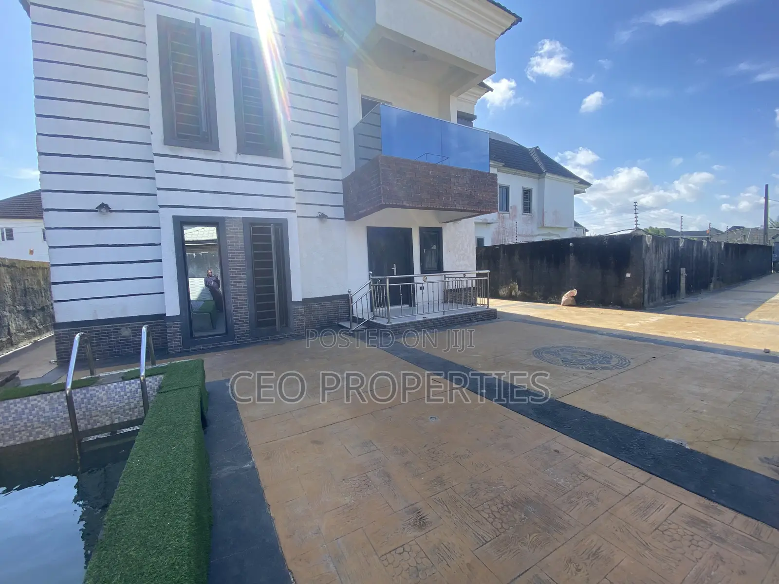 4bdrm Duplex in Awoyaya/Oribawa for sale in Awoyaya