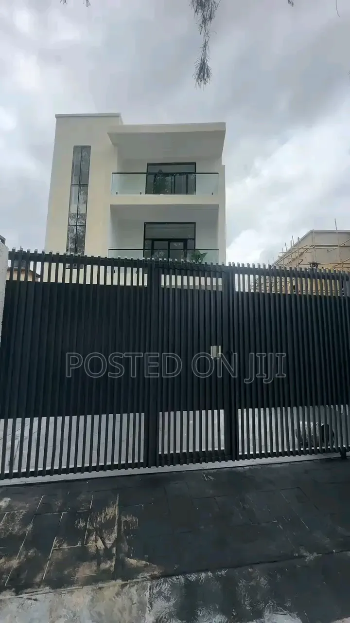 Furnished 4bdrm Duplex in Old Gra, Enugu for sale in Enugu