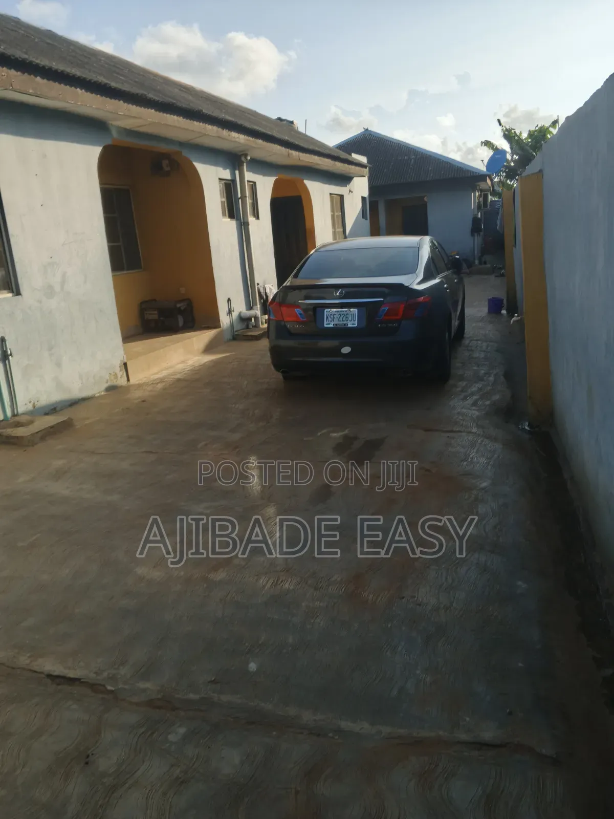 8bdrm Block of Flats in Ayobo for sale in Ayobo
