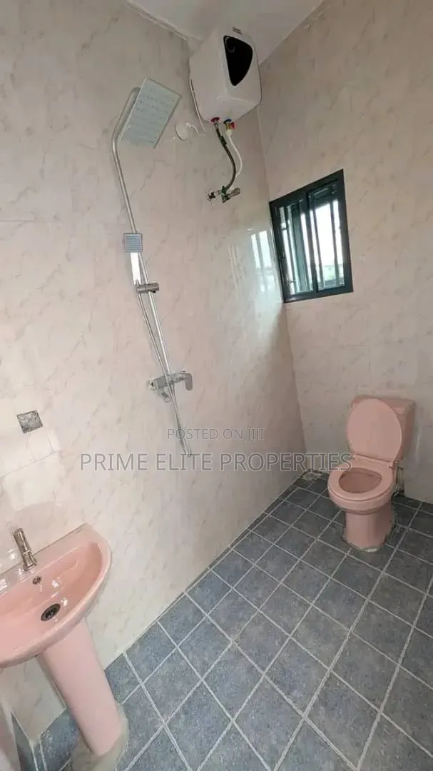 Furnished 2bdrm Block of Flats in Obio Imo, Uyo, Akwa for rent in Uyo