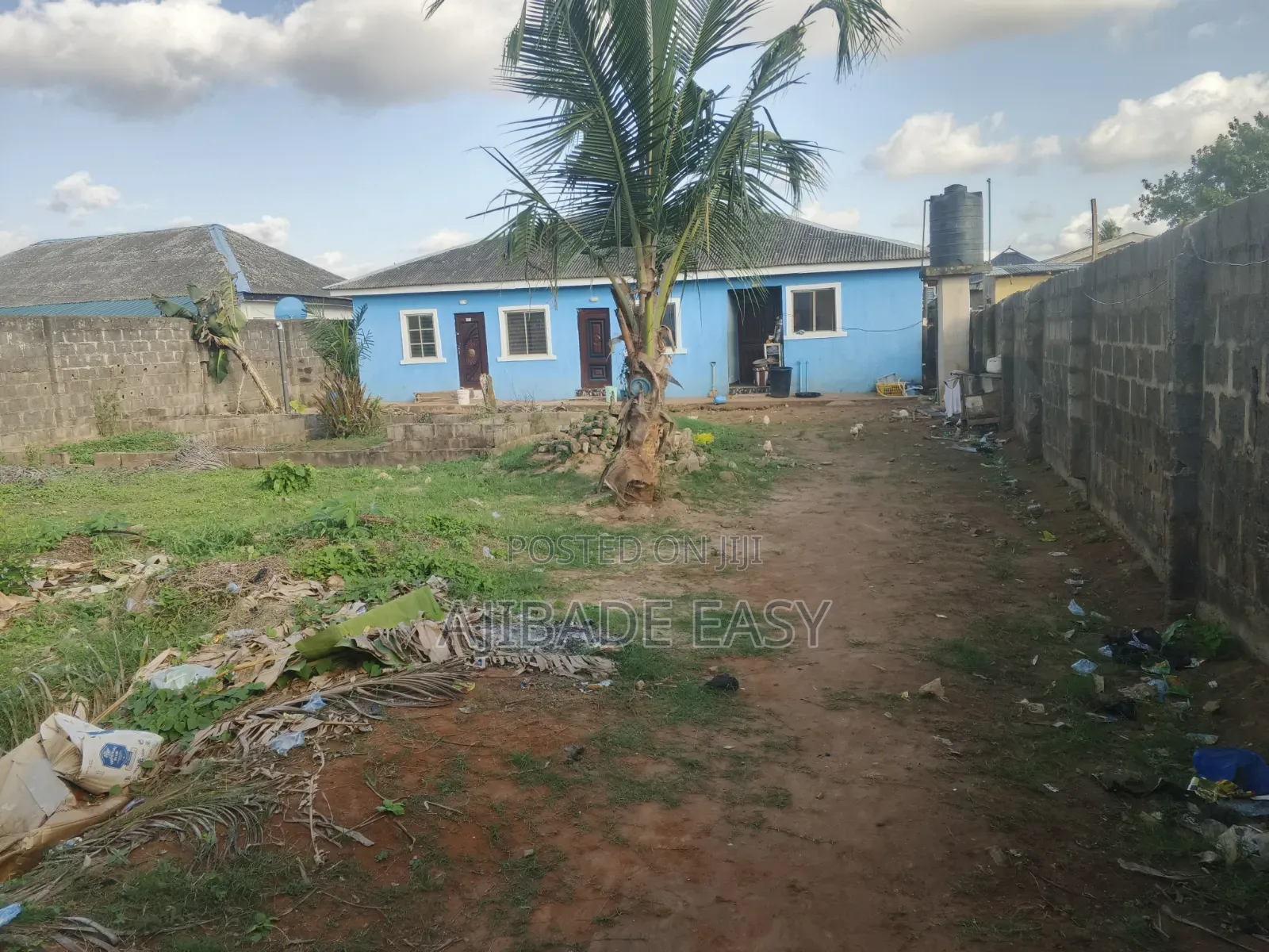 7bdrm Block of Flats in Ayobo for sale in Ayobo