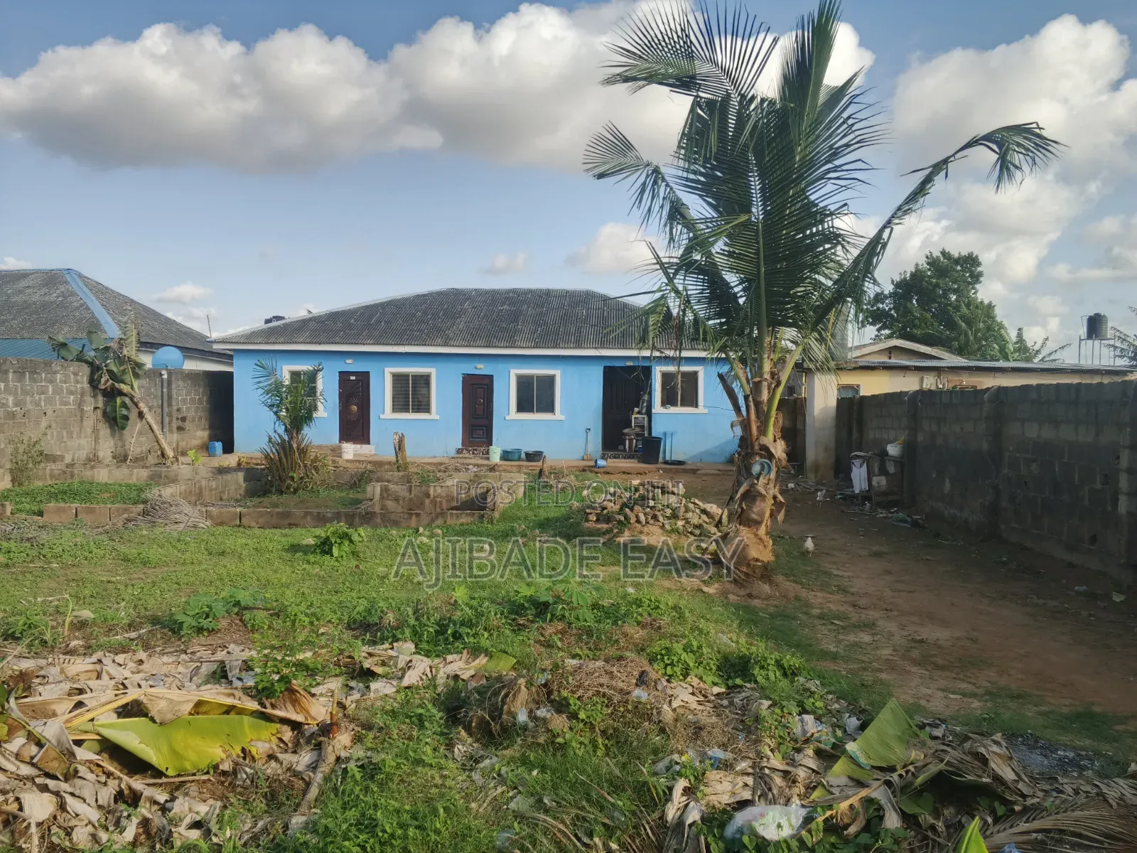7bdrm Block of Flats in Ayobo for sale in Ayobo