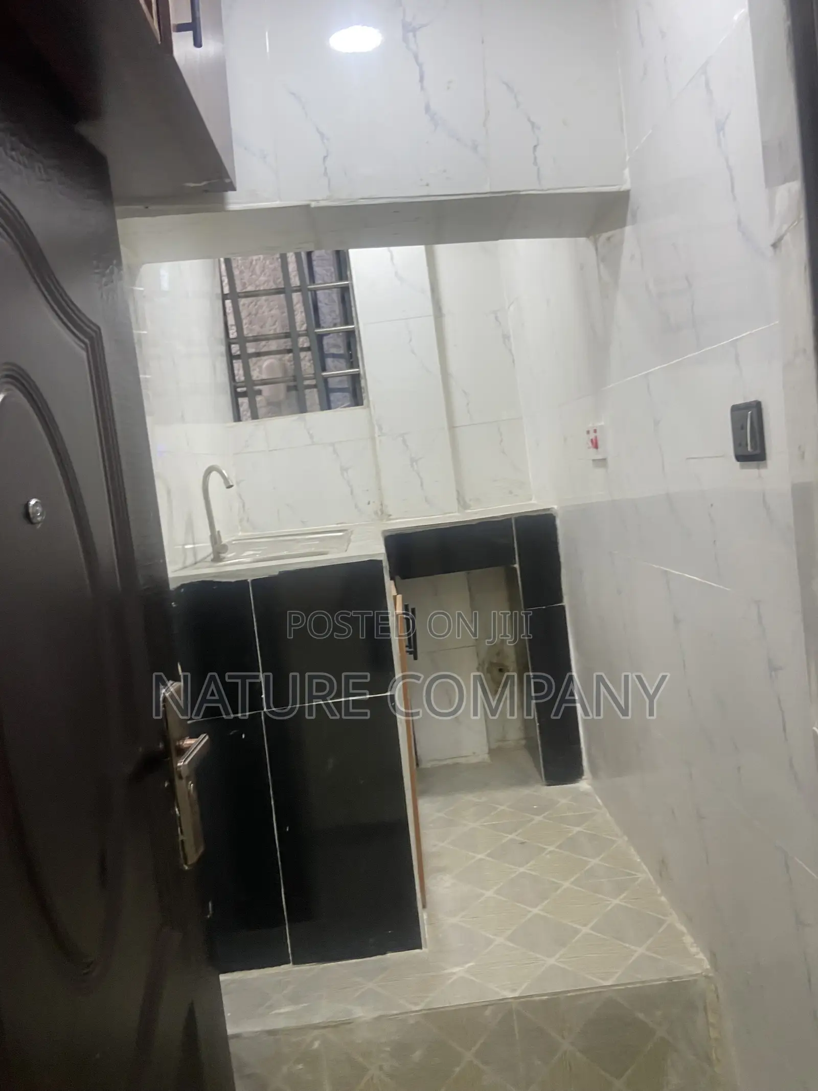 1bdrm Block of Flats in Olowora, Kosofe for rent in Kosofe