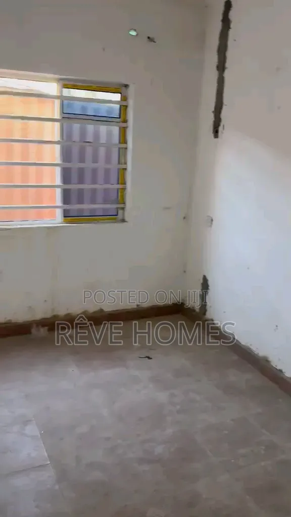 Mini Flat in Iwaya for rent in Iwaya