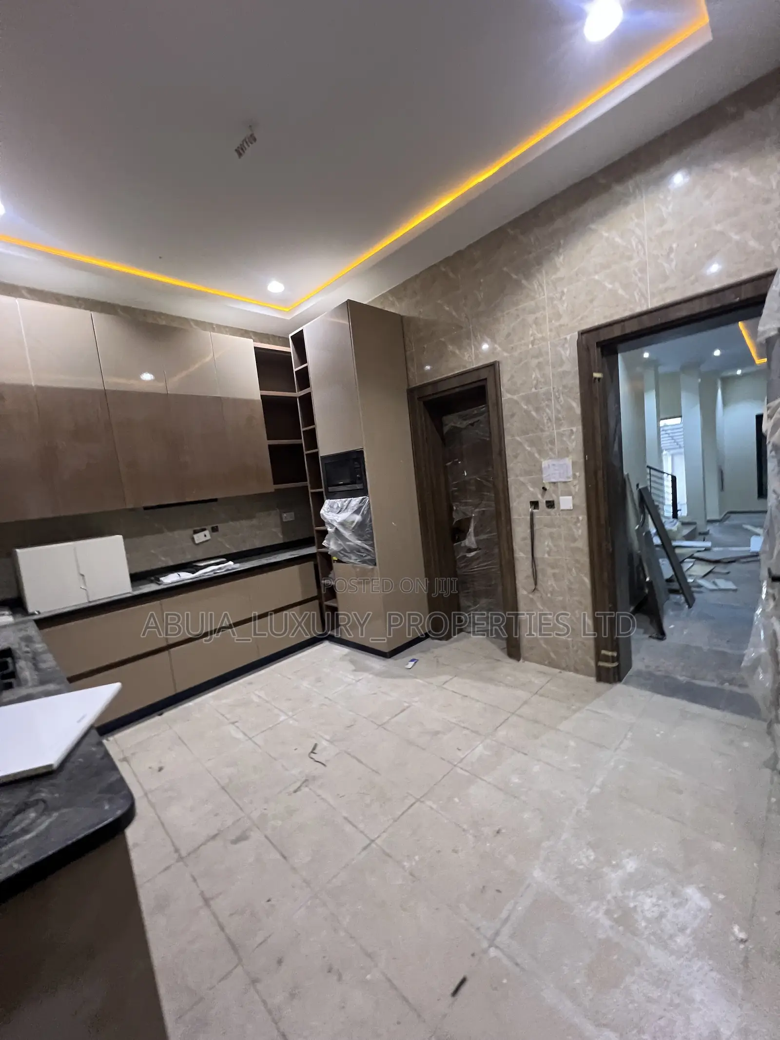 4bdrm Townhouse/Terrace in Mini Estate Of 3, Jahi for sale in Jahi
