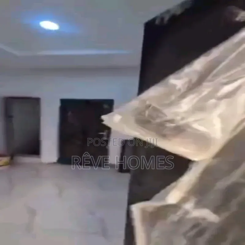 Studio Apartment in Adekunle for rent in Adekunle