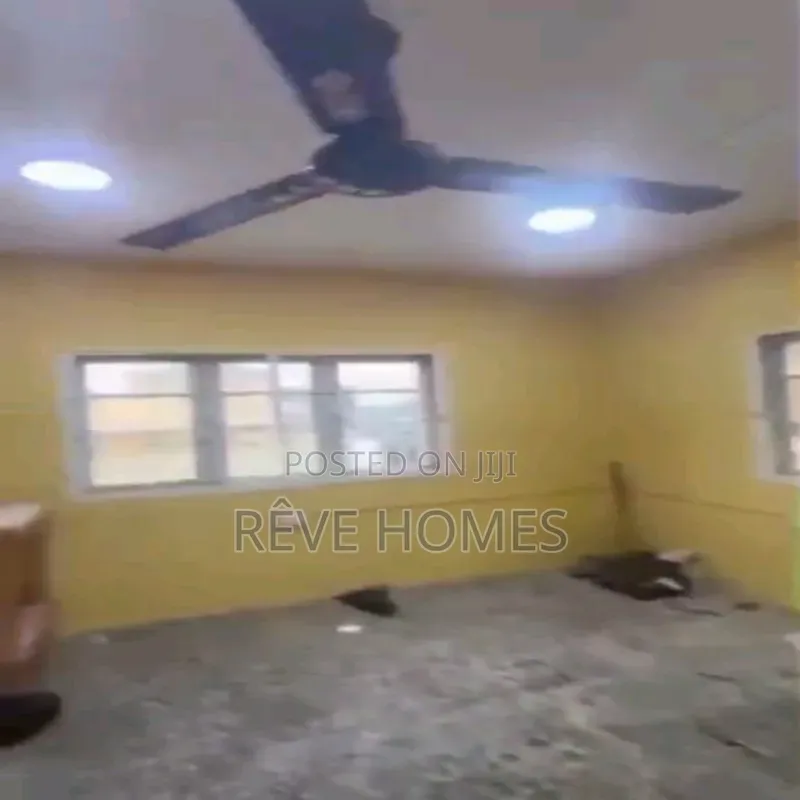 3bdrm Block of Flats in Shomolu / Shomolu for rent in Shomolu / Shomolu