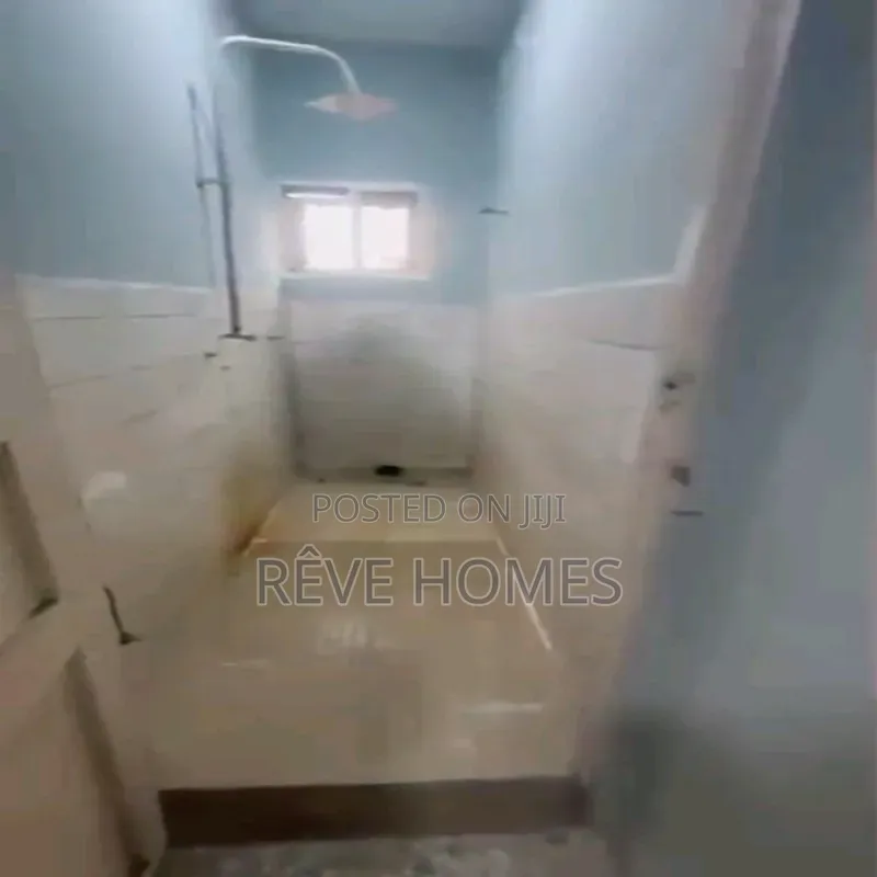 3bdrm Block of Flats in Shomolu / Shomolu for rent in Shomolu / Shomolu