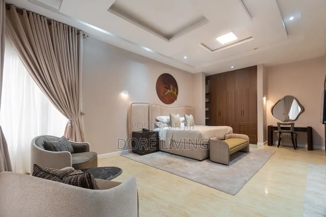 HOT LISTING! Posh 1 Bed With Cinema | Oniru, Lekki in Lekki Phase 1