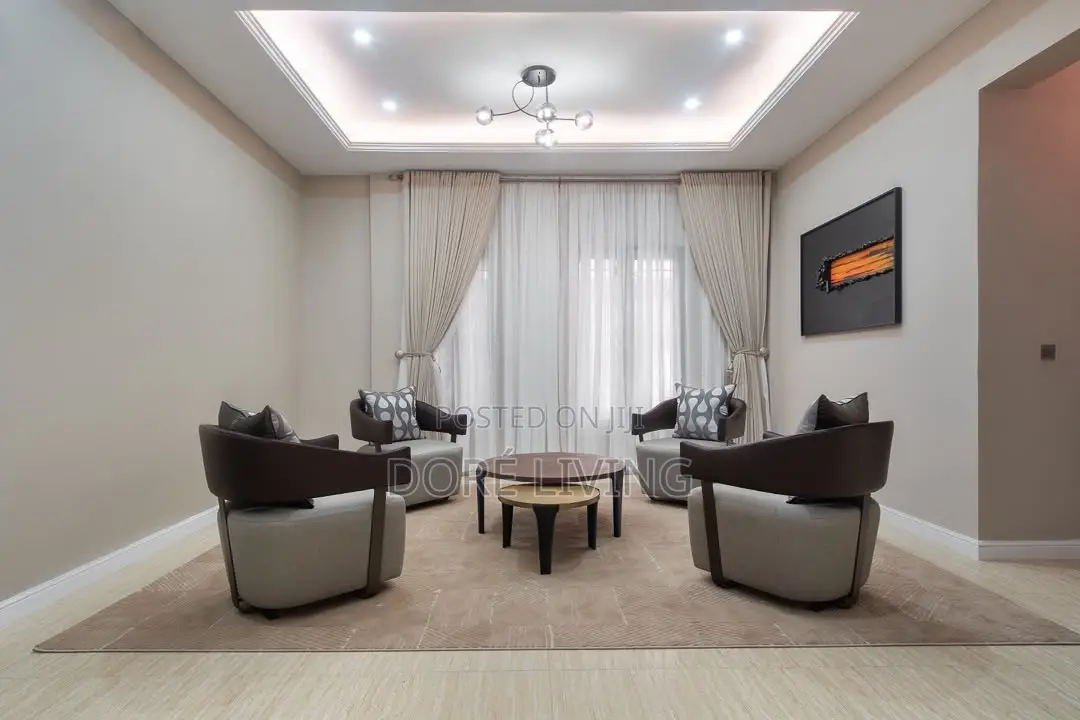 HOT LISTING! Posh 1 Bed With Cinema | Oniru, Lekki in Lekki Phase 1